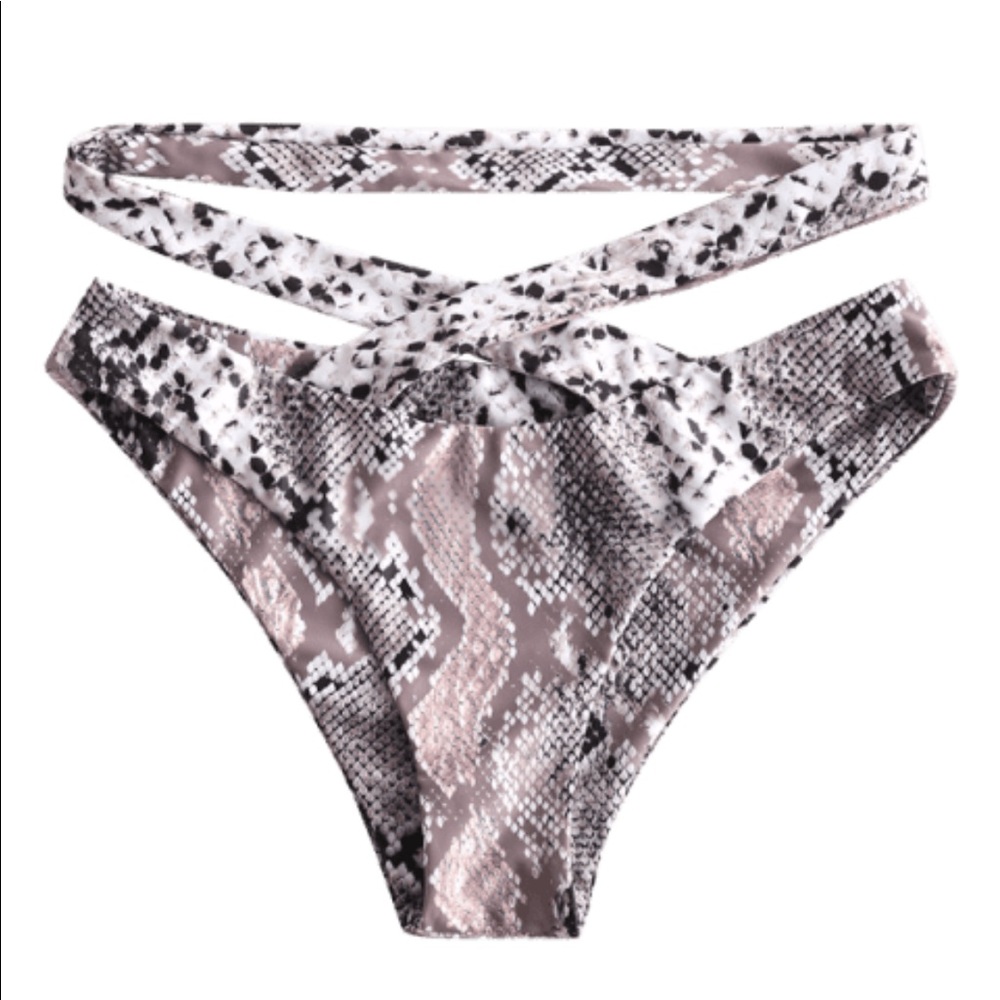 Brand new bikini bottom